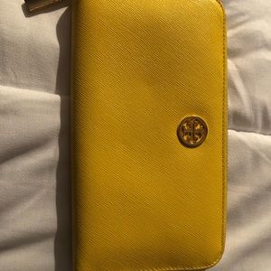 Tory Burch Continental Zip Wallet